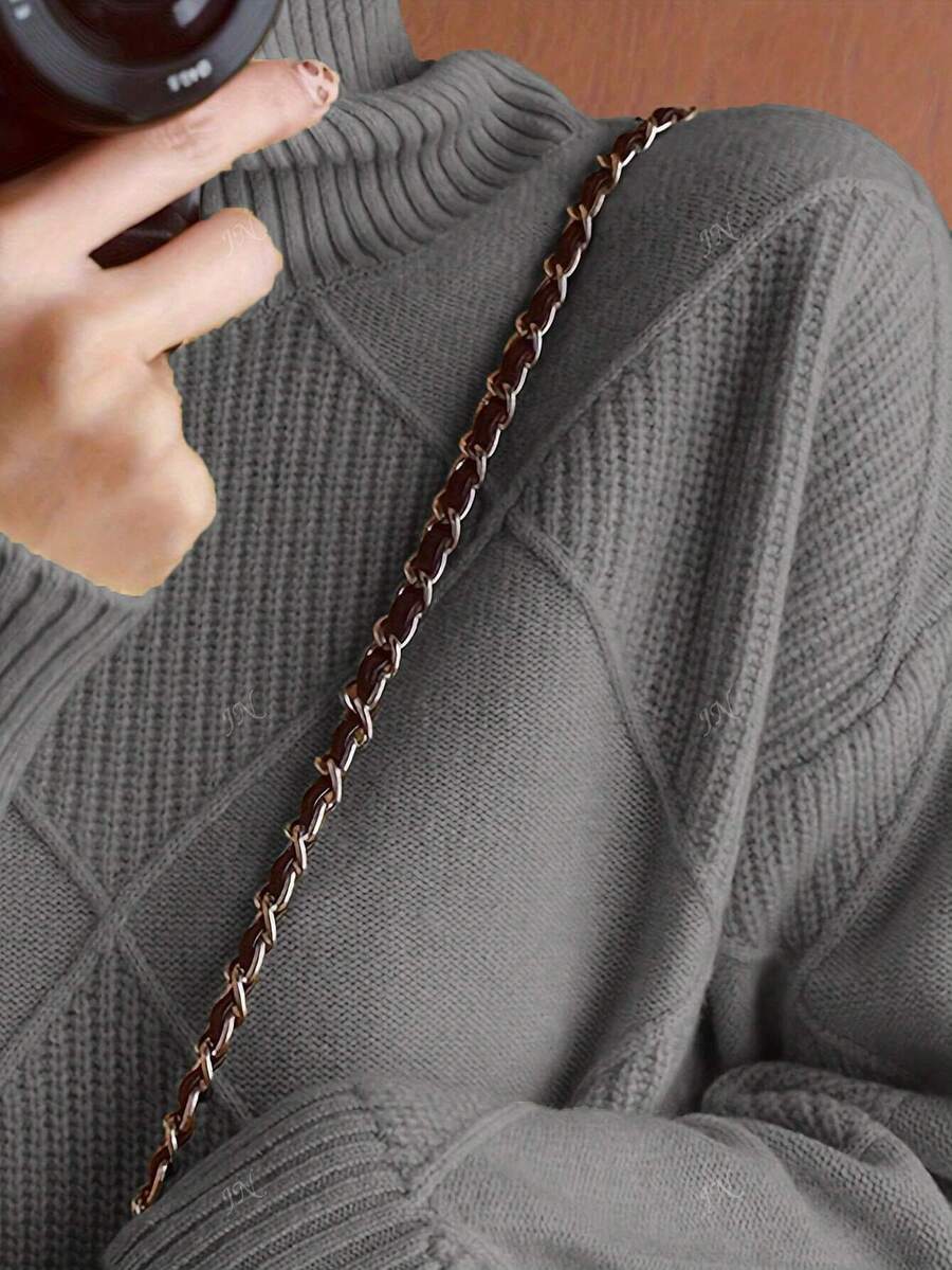 Katarzyna – Sweter dzianinowy w jednolitym kolorze