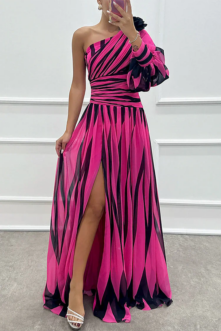 Shiloh - Elegancka Maxi Sukienka w Paski z Jednym Ramiączkiem