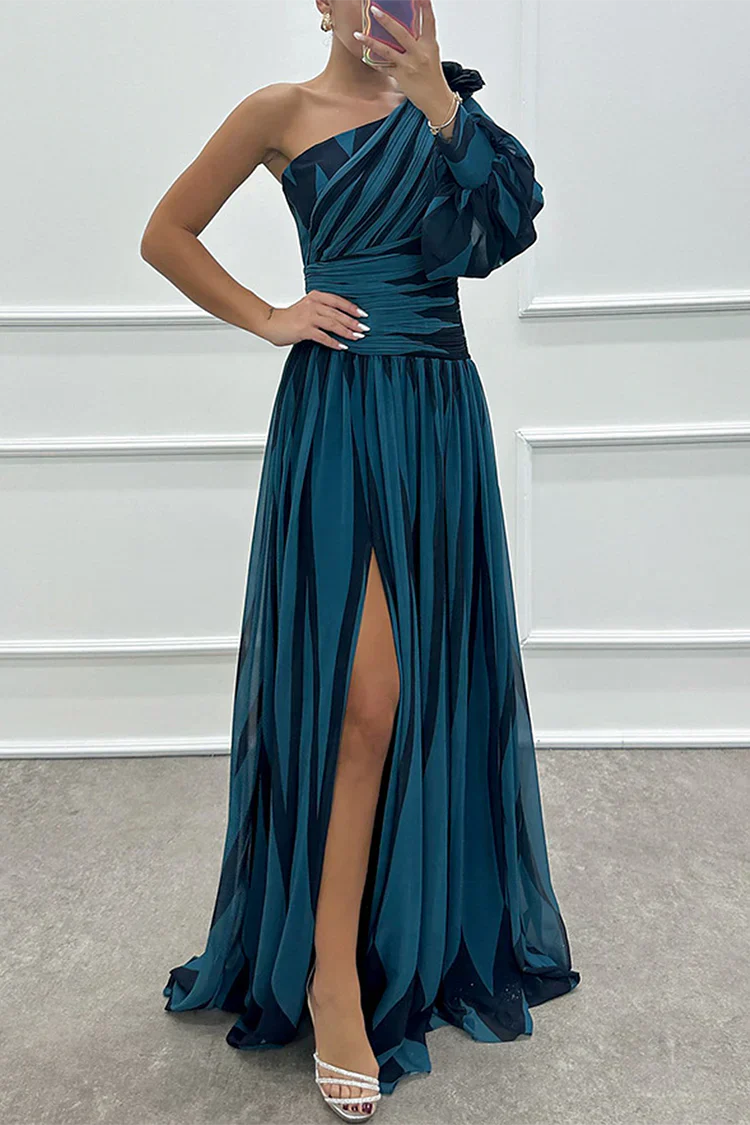 Shiloh - Elegancka Maxi Sukienka w Paski z Jednym Ramiączkiem