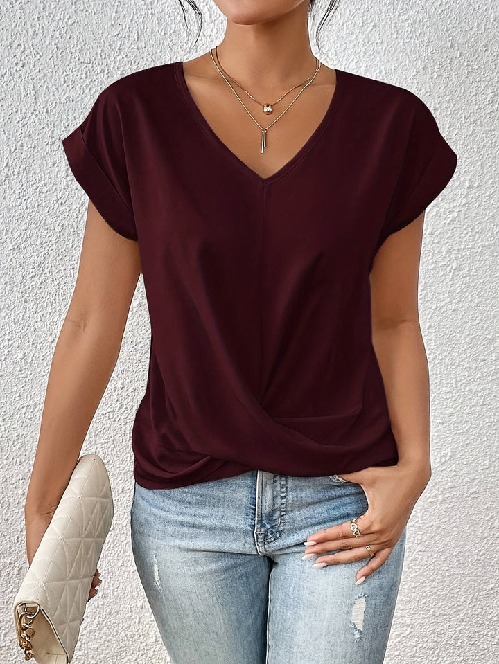 Sarah | Elegancki top letni z dekoltem w serek