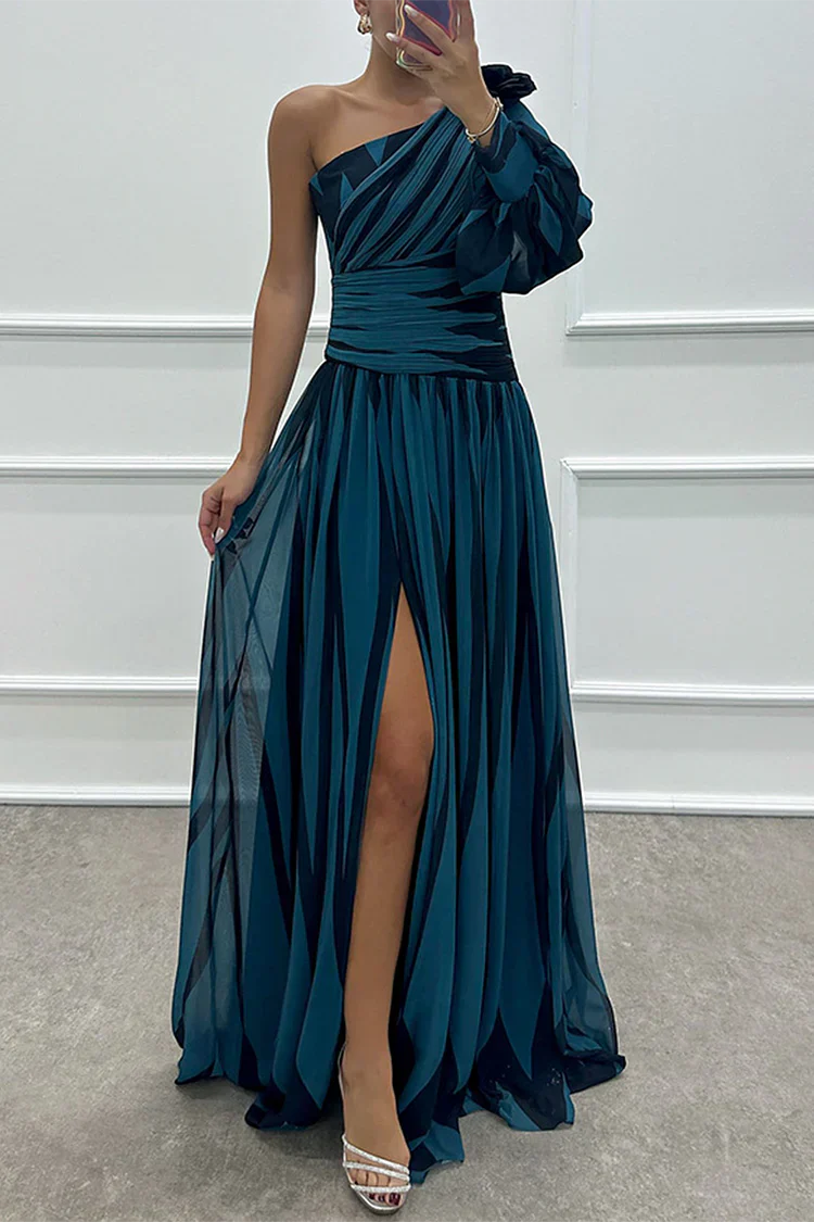 Shiloh - Elegancka Maxi Sukienka w Paski z Jednym Ramiączkiem