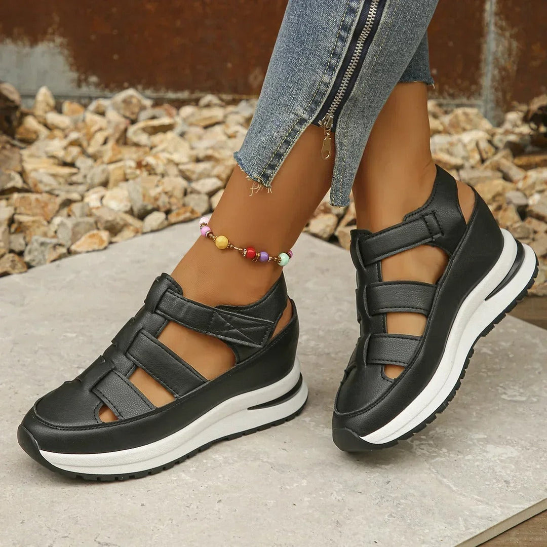 Cerise | Sneakersy na platformie z paskami