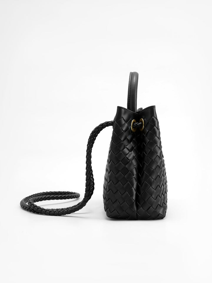Torba z metalowym uchwytem w detalach