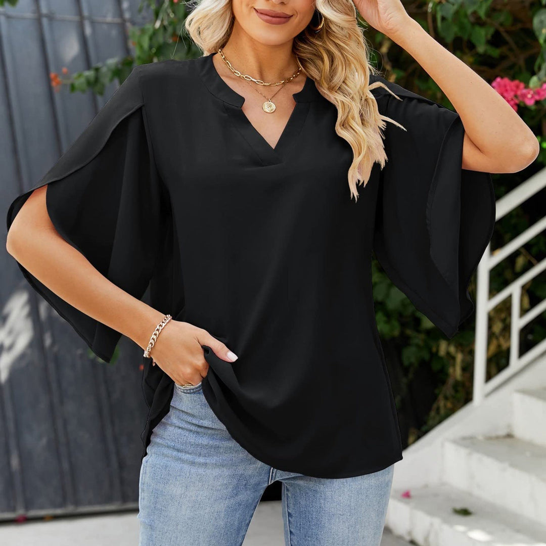 Alicja | Elegancka bluzka letnia z chiffonem i dekoltem w szpic