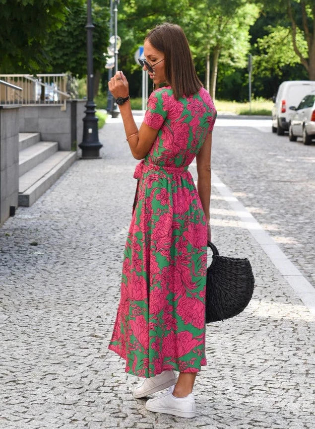 Linda | Stylowe sukienki w kwiaty na każdą okazję