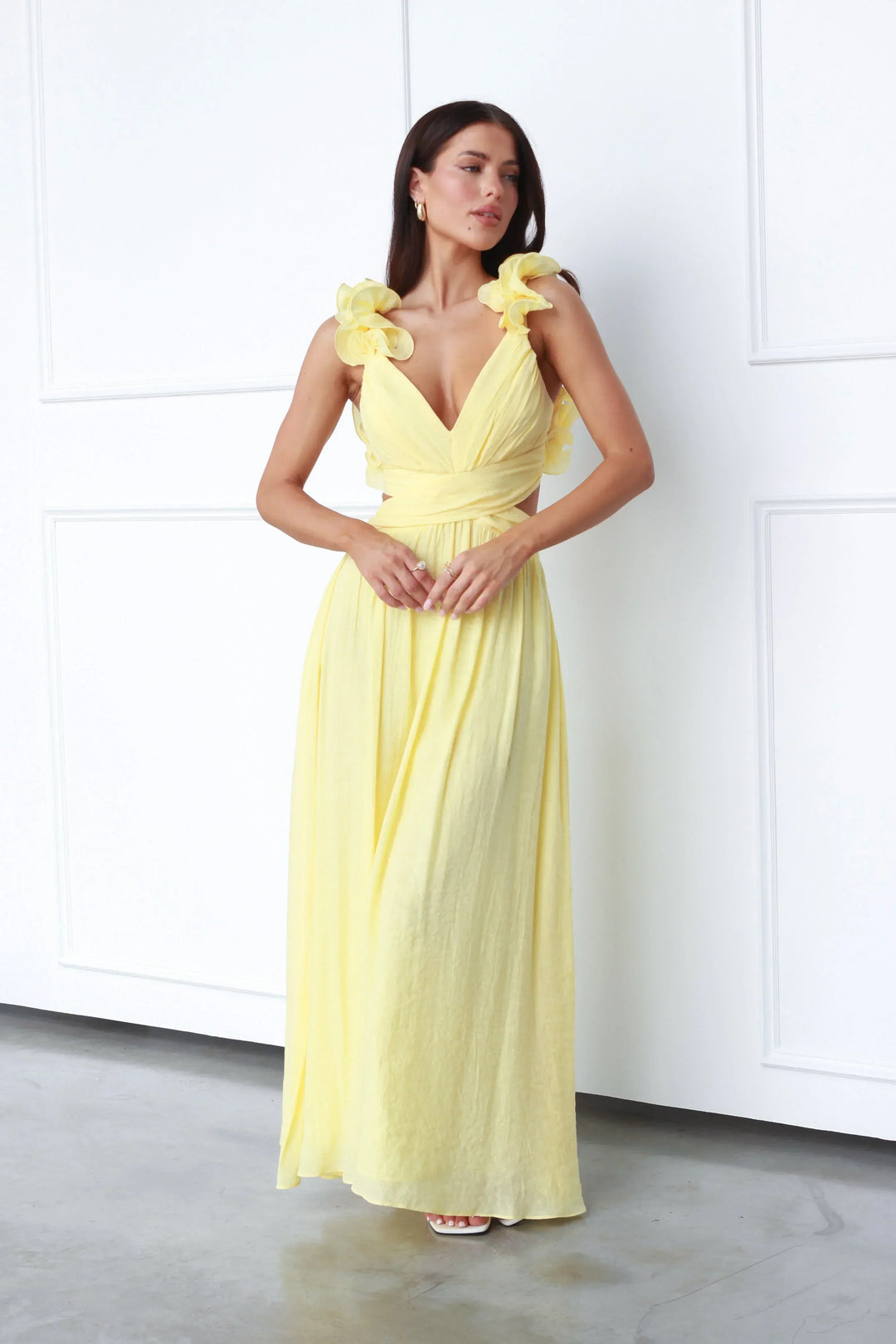 Vanessa - Elegancka sukienka maxi z odkrytymi plecami