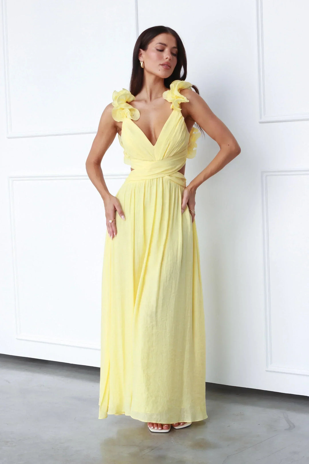 Vanessa - Elegancka sukienka maxi z odkrytymi plecami