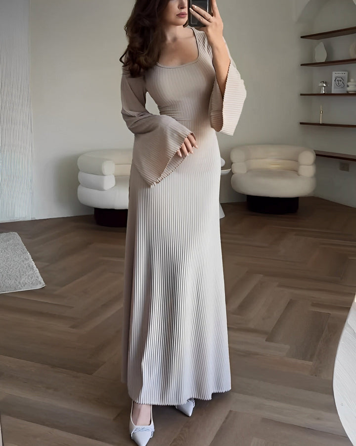 Aiah - Elegancka sukienka maxi z dzianiny