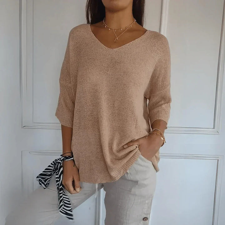 Ella | Elegancka luźna bluzka z delikatnym wykończeniem