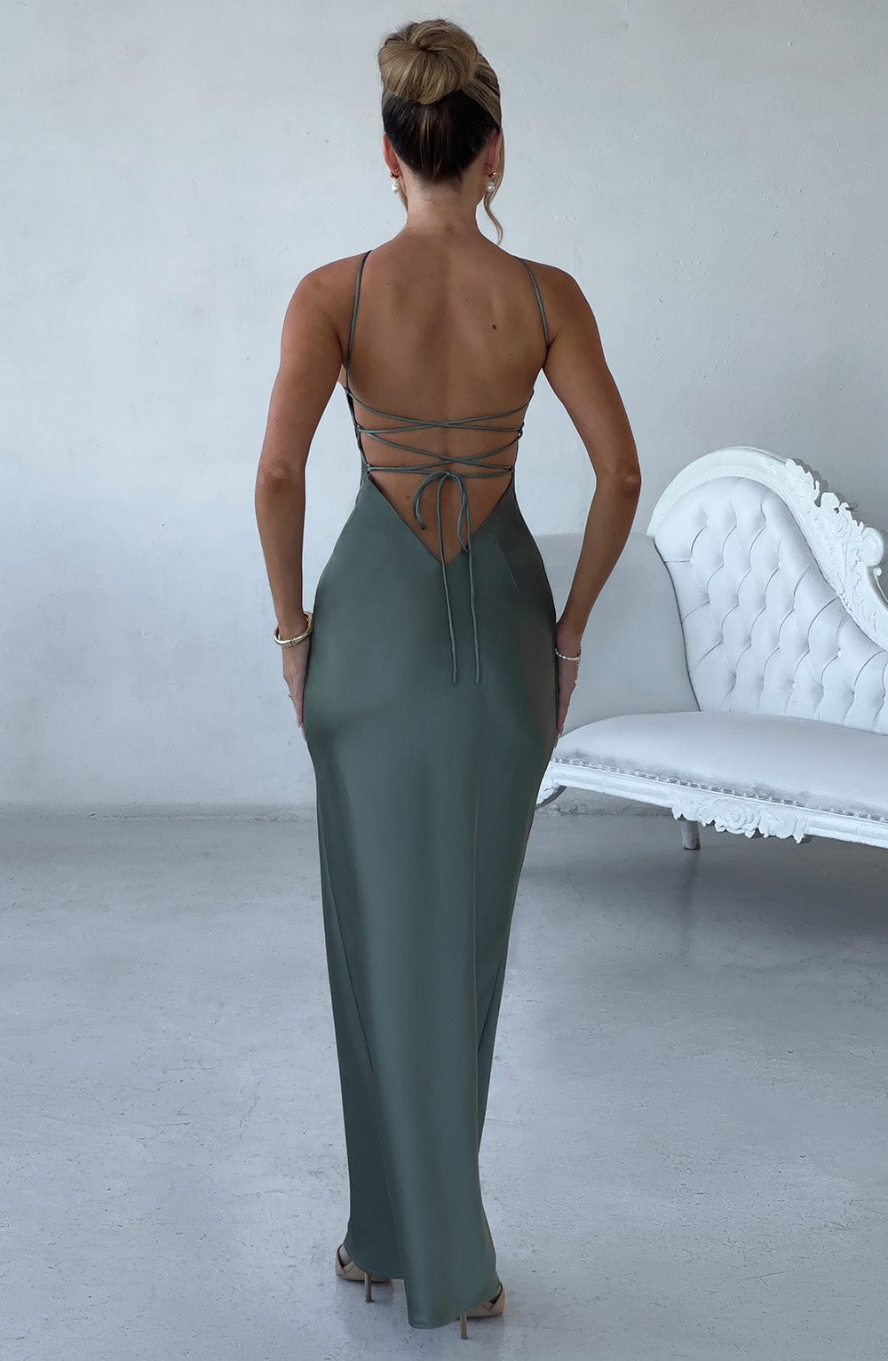 Sema - Klasyczna i elegancka sukienka maxi